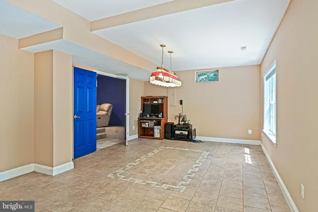 $6,900 | 10509 Dunn Meadow Road, Vienna, VA 22182