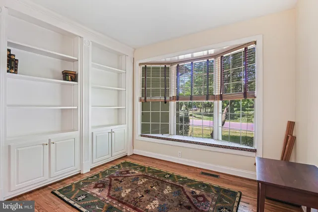 $6,900 | 10509 Dunn Meadow Road, Vienna, VA 22182