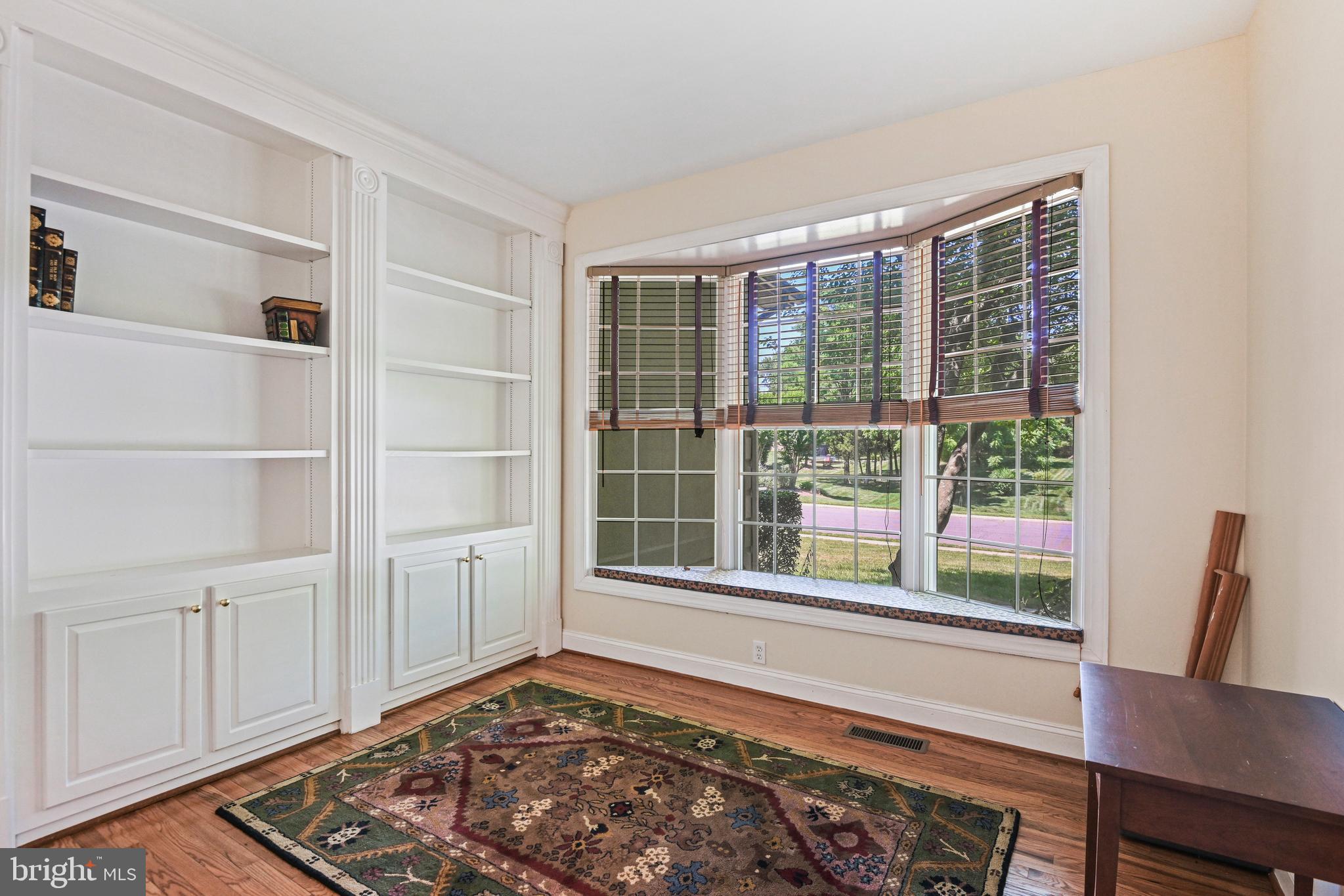 10509 Dunn Meadow Road Vienna, VA 22182 - Photo 5 of 81 Main Level Study