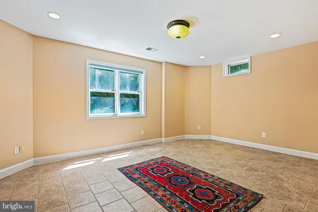 $6,900 | 10509 Dunn Meadow Road, Vienna, VA 22182