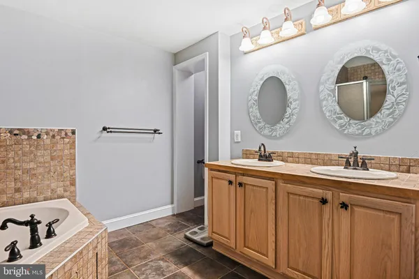 $6,900 | 10509 Dunn Meadow Road, Vienna, VA 22182