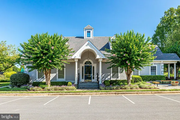 $6,900 | 10509 Dunn Meadow Road, Vienna, VA 22182