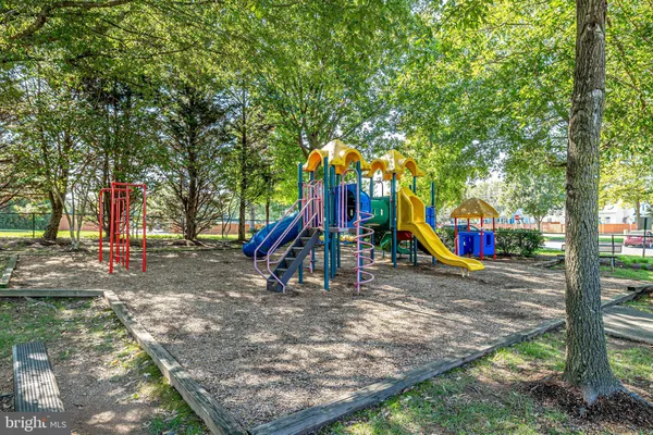 $6,900 | 10509 Dunn Meadow Road, Vienna, VA 22182