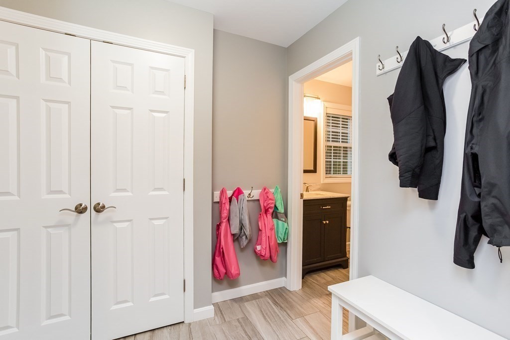 14 Peach Tree Road East Longmeadow, MA 01028 - Photo 12 of 40 Gallery Image 12