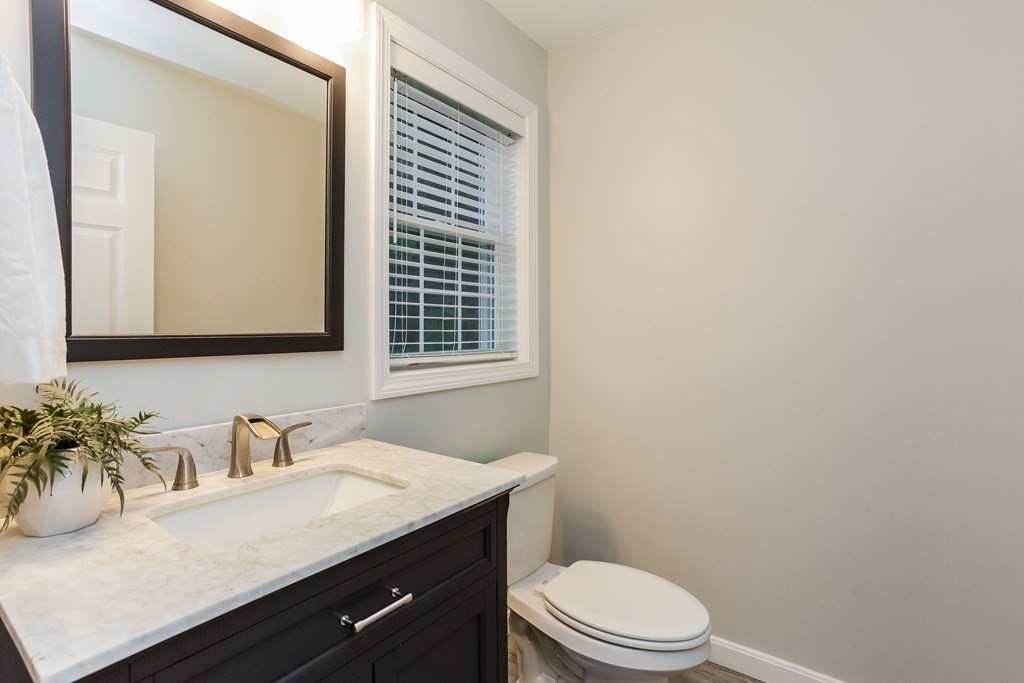 14 Peach Tree Road East Longmeadow, MA 01028 - Photo 13 of 40 Gallery Image 13