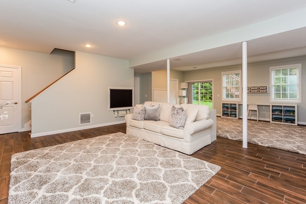 14 Peach Tree Road East Longmeadow, MA 01028 - Photo 29 of 40 Gallery Image 29