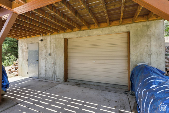 1180 Oak Road Coalville, UT 84017 - Photo 20 of 25 View of garage