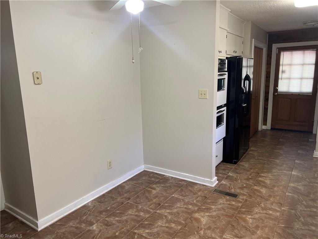 5875 Groometown Road High Point, NC 27263 - Photo 20 of 47