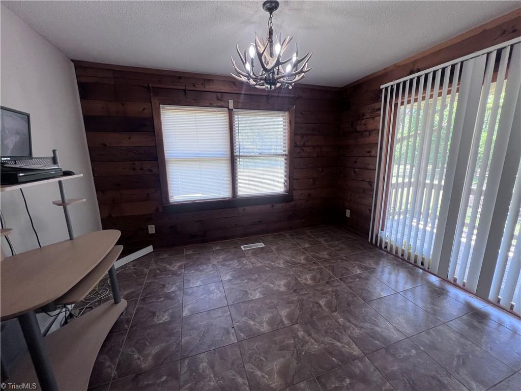 5875 Groometown Road High Point, NC 27263 - Photo 22 of 47