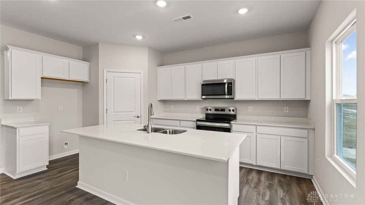 2215 Hackberry Street Springfield, OH 45505 - Photo 15 of 47