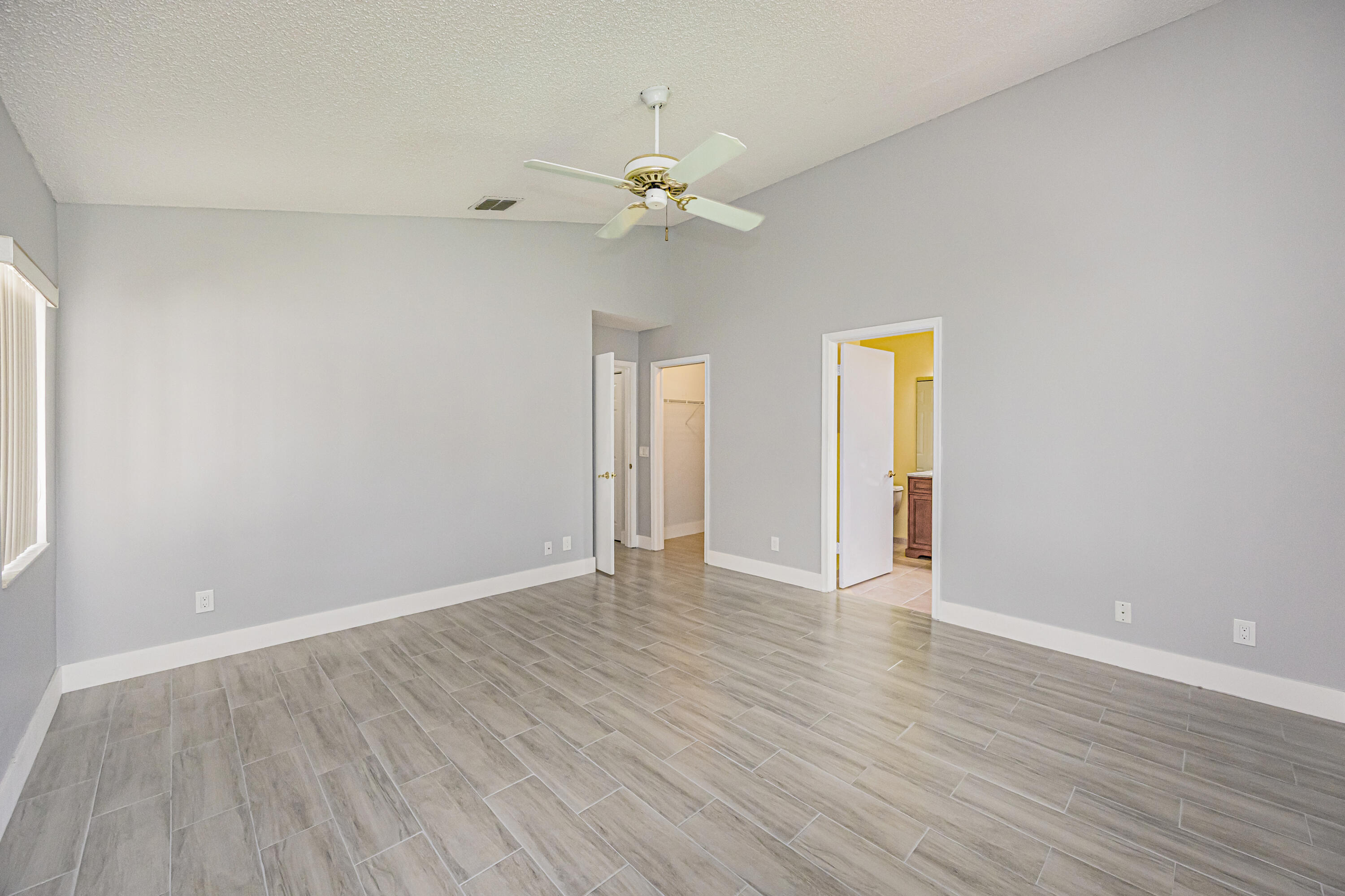 5148 Rosen Boulevard Boynton Beach, FL 33472 - Photo 7 of 50 0032_9029