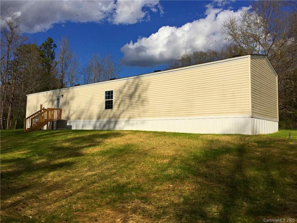 385 Davidson Road Clover, SC 29710 - Photo 3 of 13