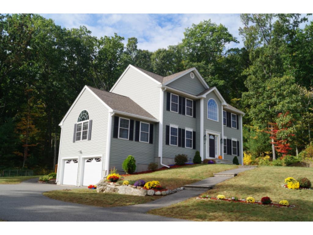 114 Lawrence Corner Road Pelham, NH 03076 - Photo 1 of 36