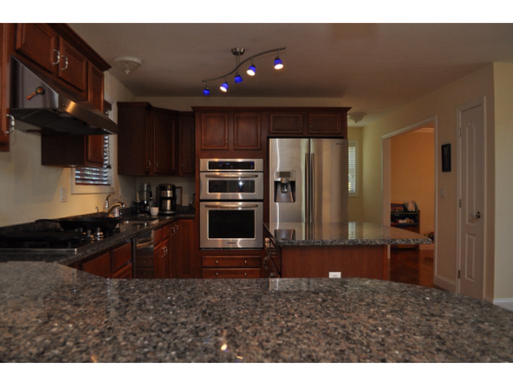 114 Lawrence Corner Road Pelham, NH 03076 - Photo 11 of 36