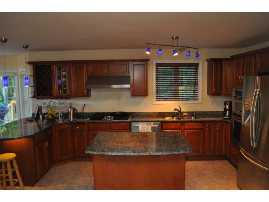 114 Lawrence Corner Road Pelham, NH 03076 - Photo 16 of 36