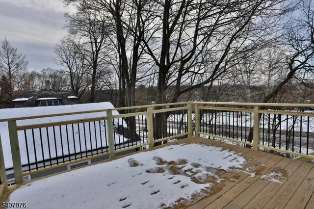 $2,400 | 55 Beaver Avenue, Unit 1, Annandale, NJ 08801