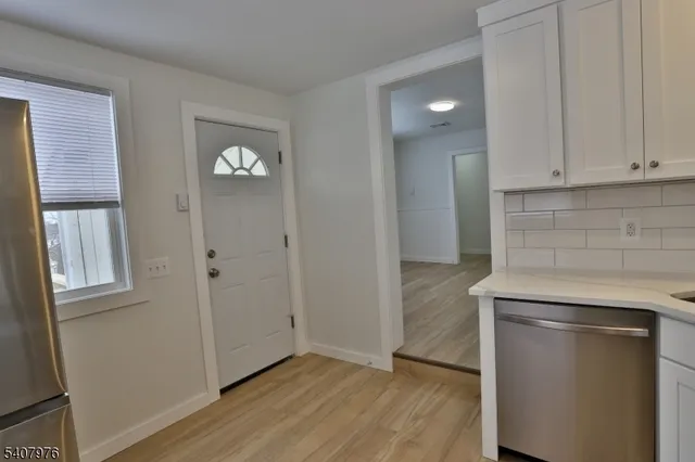$2,400 | 55 Beaver Avenue, Unit 1, Annandale, NJ 08801