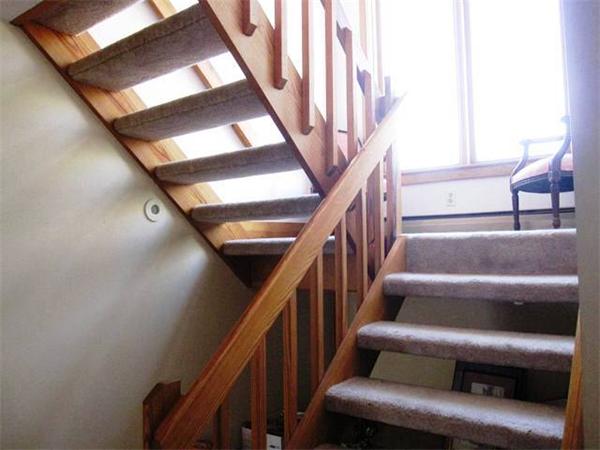 280 Mountain Road Gill, MA 01354 - Photo 14 of 26 a view of entryway