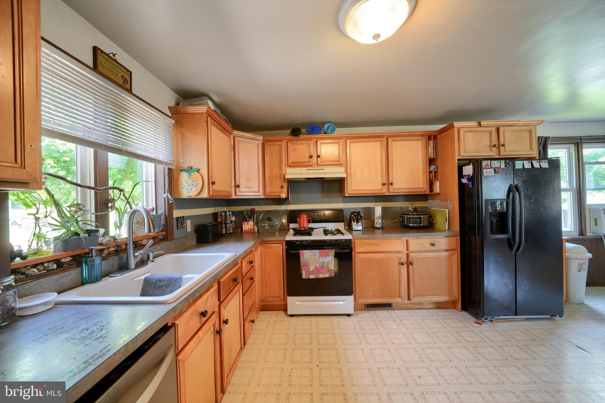44 South Soudersburg Road Ronks, PA 17572 - Photo 16 of 44 Kitchen