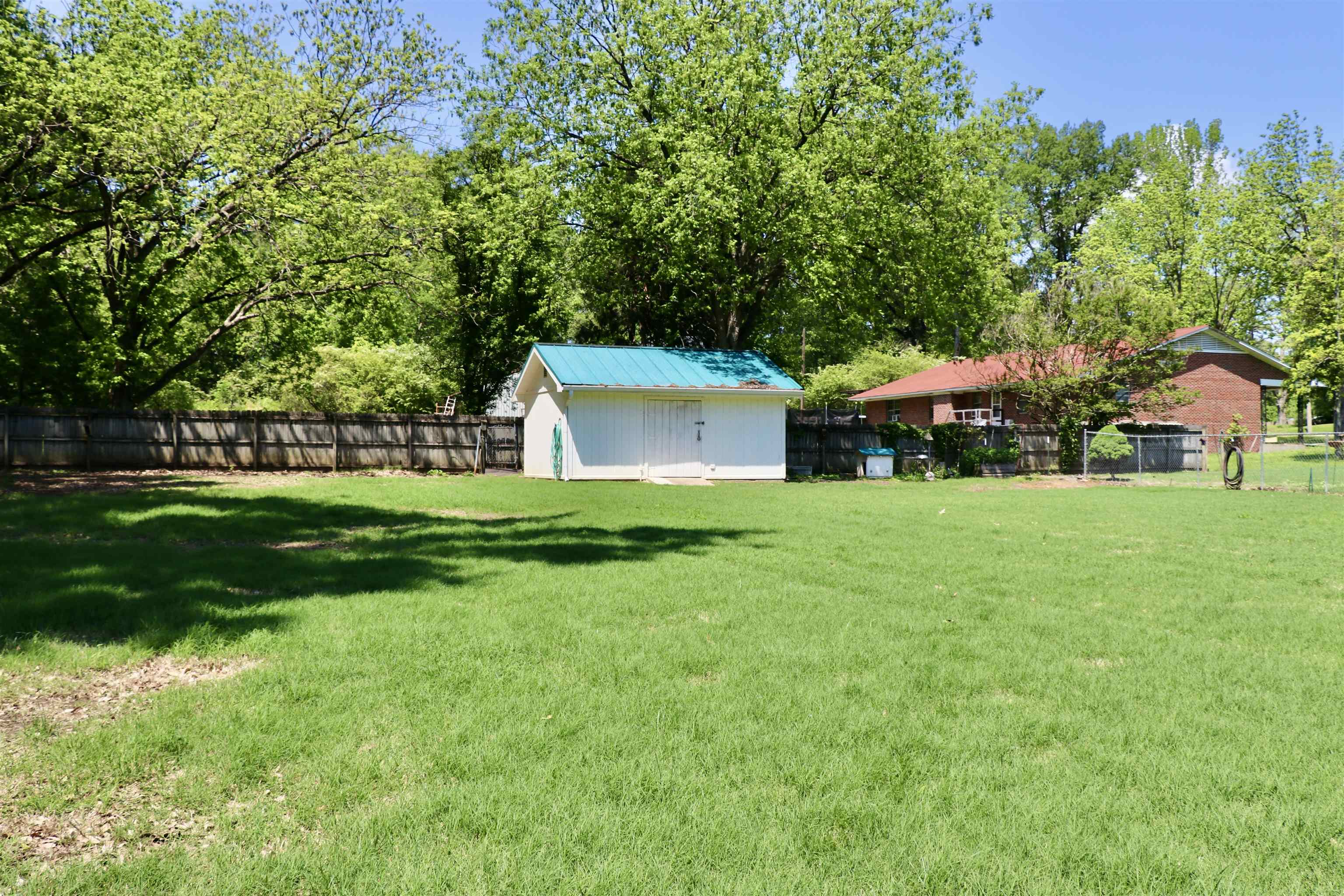 2415 Fite Road Memphis, TN 38127 - Photo 4 of 10 a view of a house with a yard