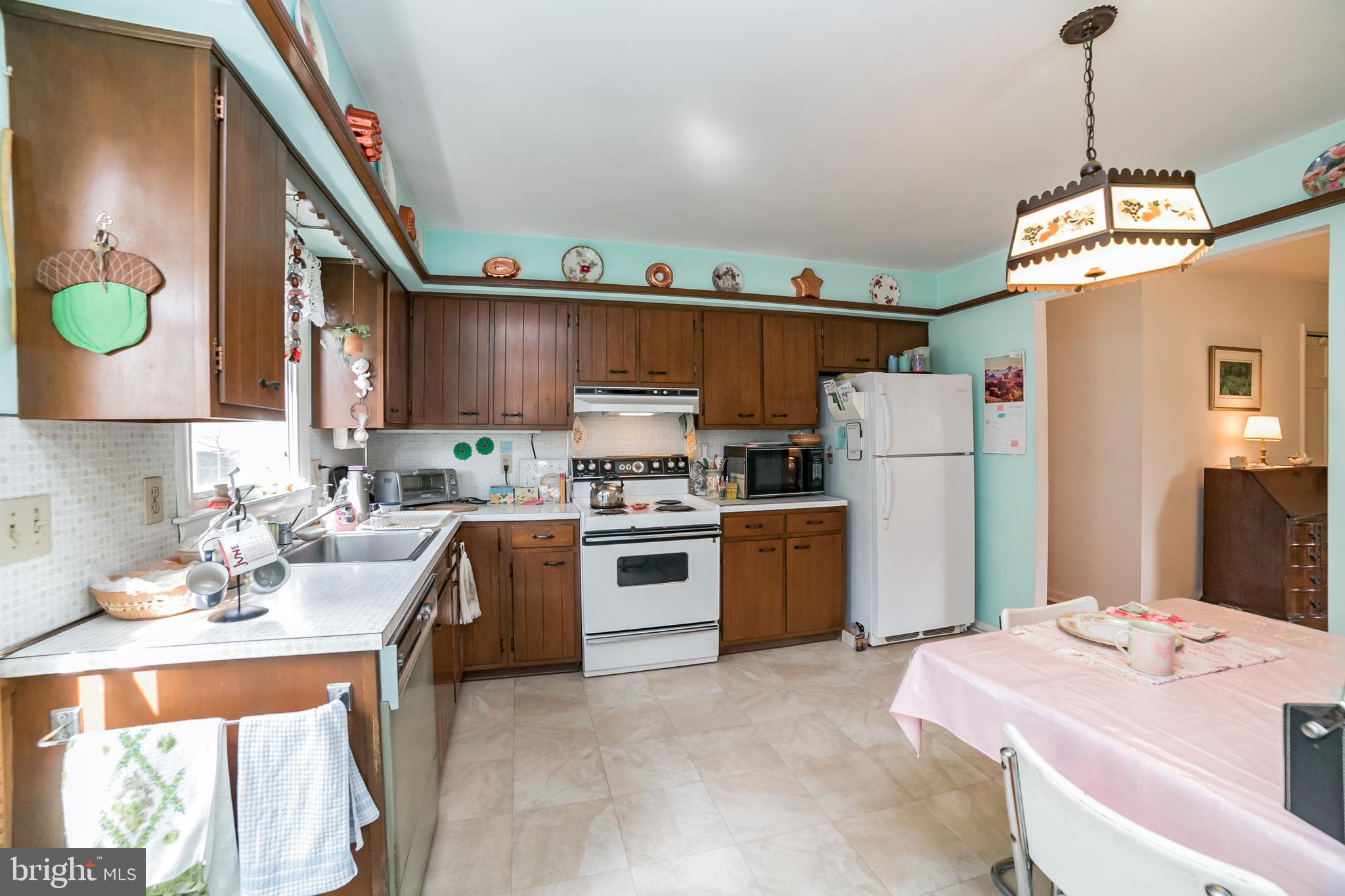 1214 Telegraph Road Perkasie, PA 18944 - Photo 11 of 30