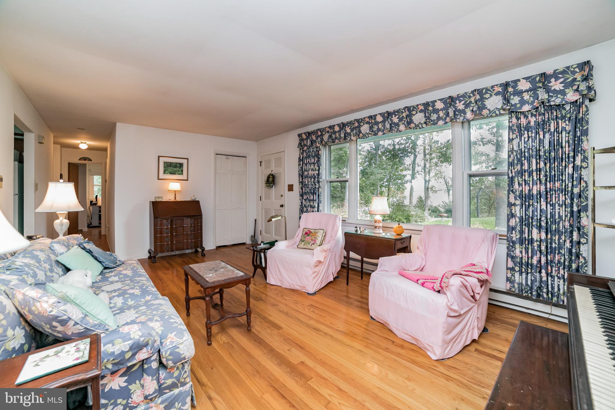 1214 Telegraph Road Perkasie, PA 18944 - Photo 5 of 30