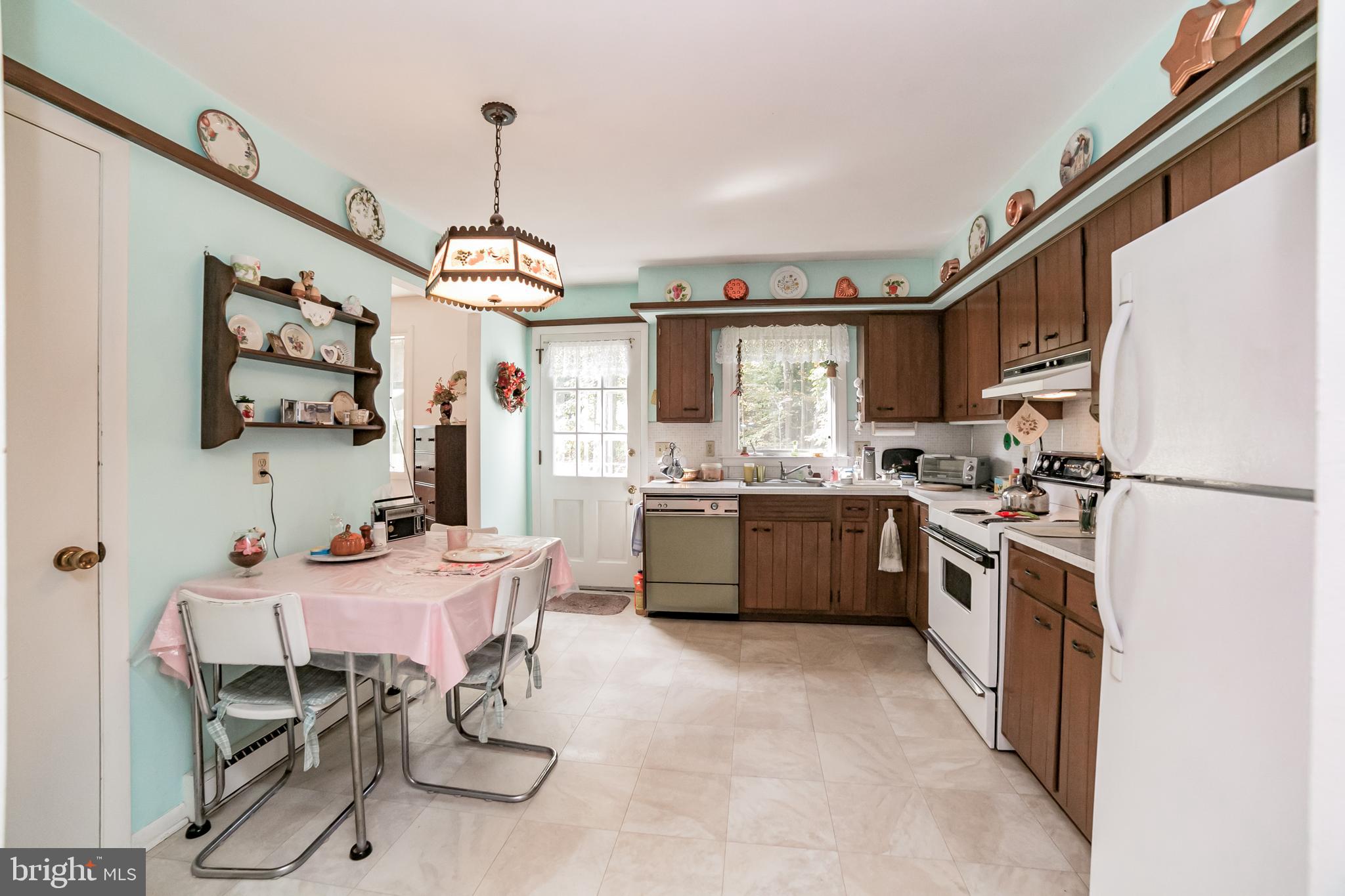 1214 Telegraph Road Perkasie, PA 18944 - Photo 8 of 30