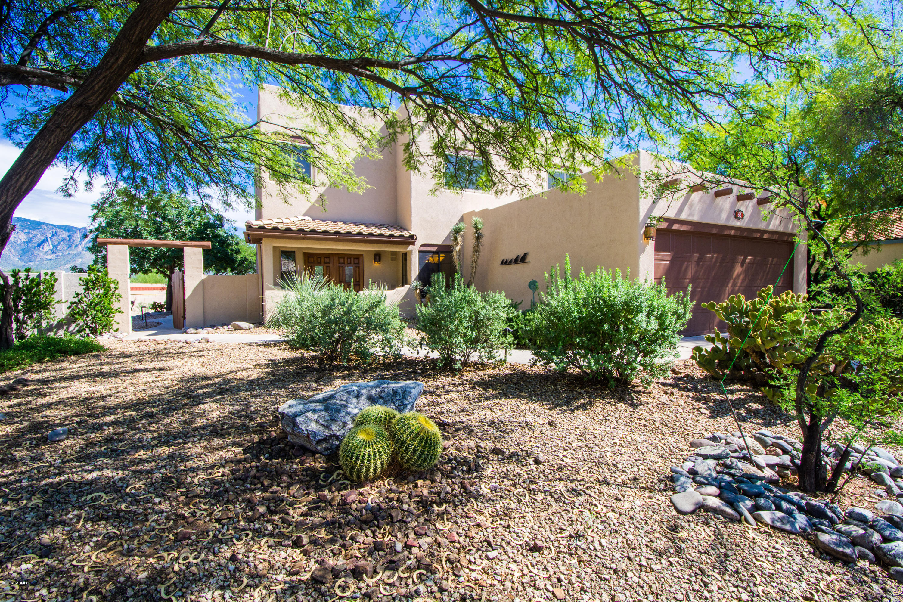 65 Blackstone Road Oro Valley, AZ 85755 - Photo 1 of 48