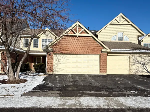 $3,990 | 2350 County Farm Lane, Schaumburg, IL 60107