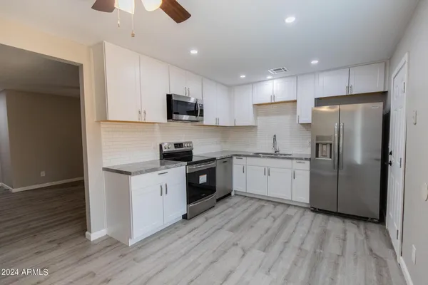 $1,600 | 4644 East Caballero Street, Unit 2, Mesa, AZ 85205