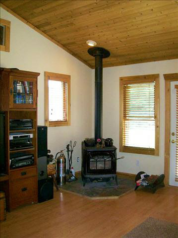 15027 Todd Road Petersburg, MI 49270 - Photo 8 of 20 20354659-7.JPG