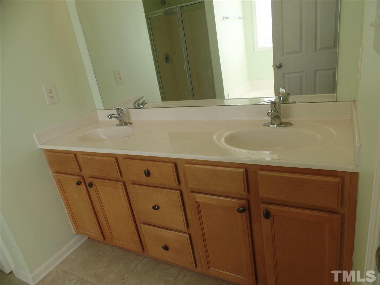 112 Reno Avenue Garner, NC 27529 - Photo 4 of 9 Gallery Image 4