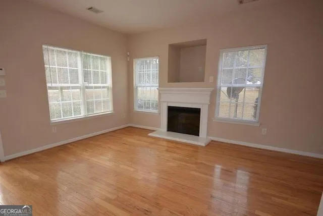 $1,495 | 142 Brookview Drive, Riverdale, GA 30274