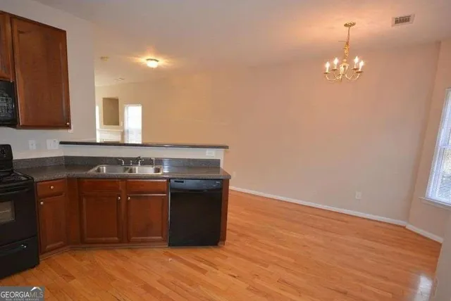 $1,495 | 142 Brookview Drive, Riverdale, GA 30274