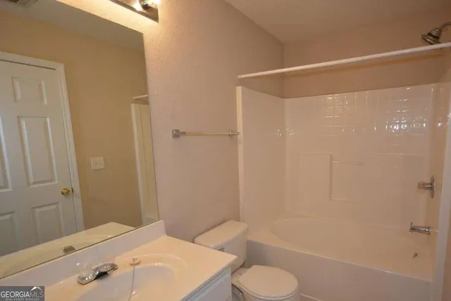 $1,495 | 142 Brookview Drive, Riverdale, GA 30274