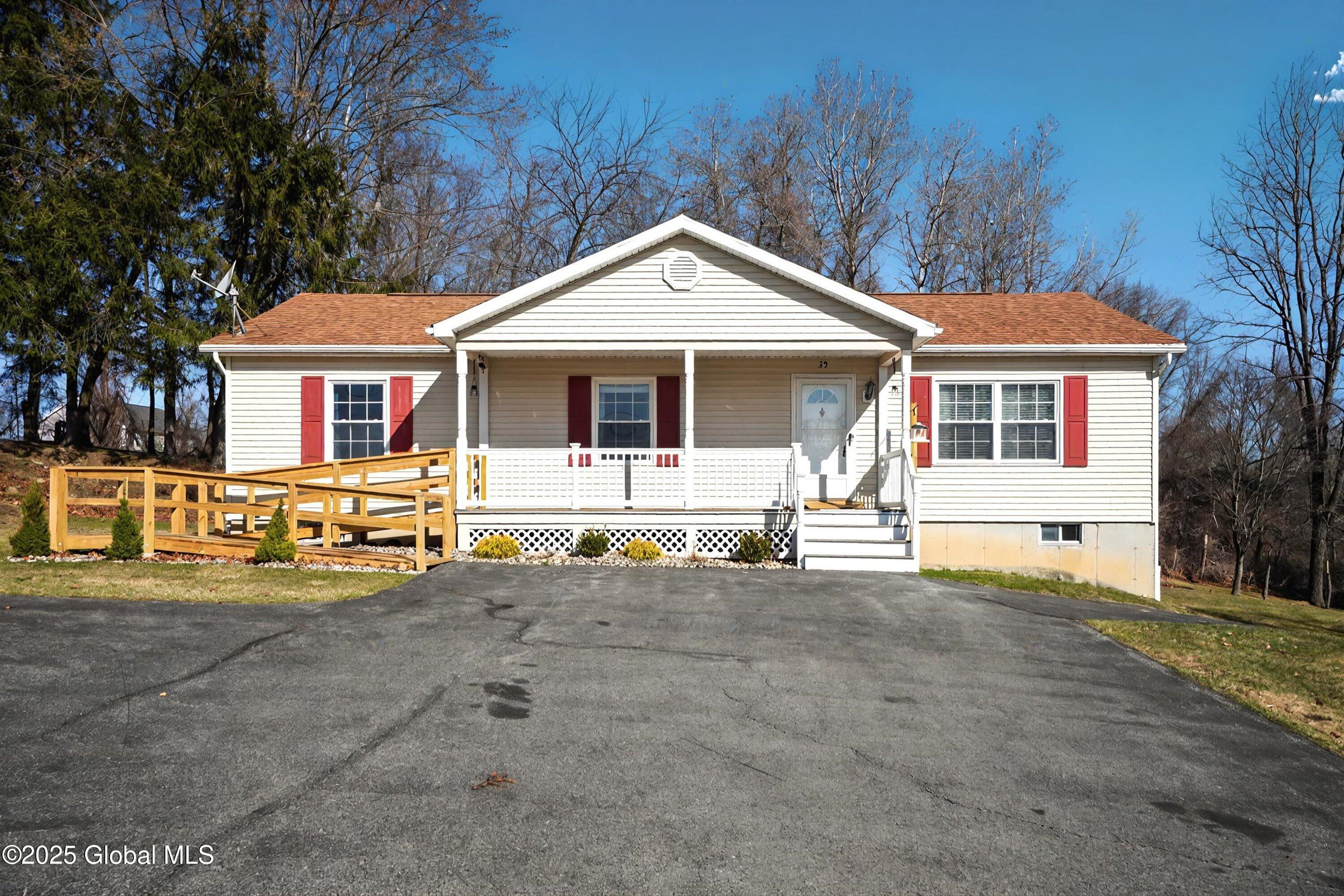 39 Vosburgh Road Halfmoon, NY 12118 - Photo 1 of 44 vosburgh 7