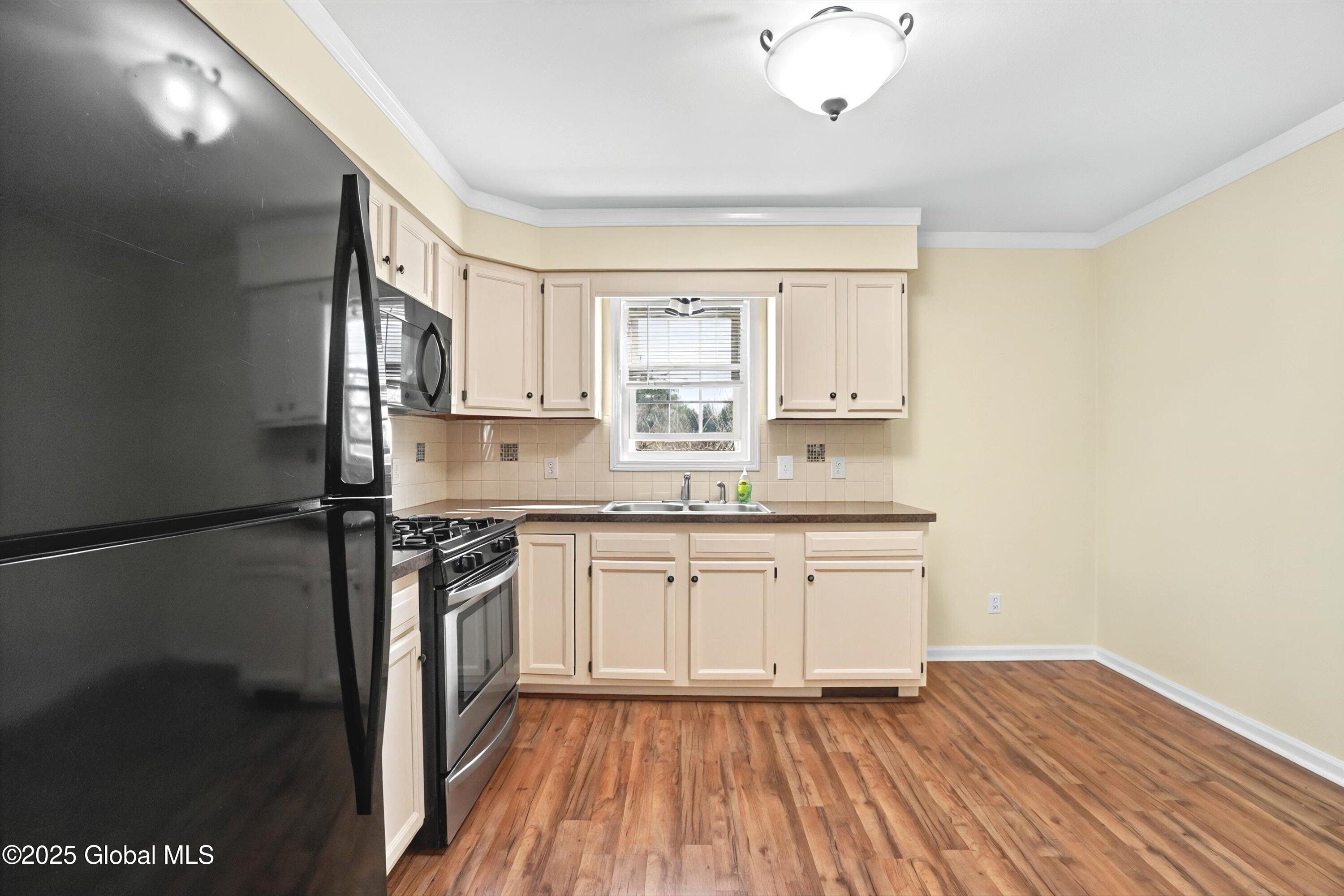 39 Vosburgh Road Halfmoon, NY 12118 - Photo 12 of 44 Vosburgh 22