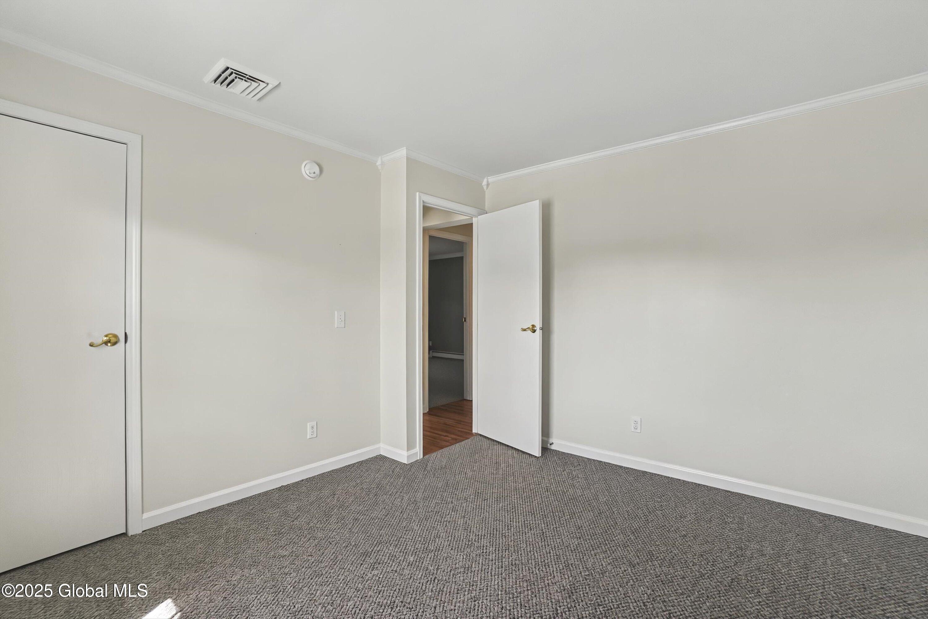 39 Vosburgh Road Halfmoon, NY 12118 - Photo 27 of 44 Vosburgh 36