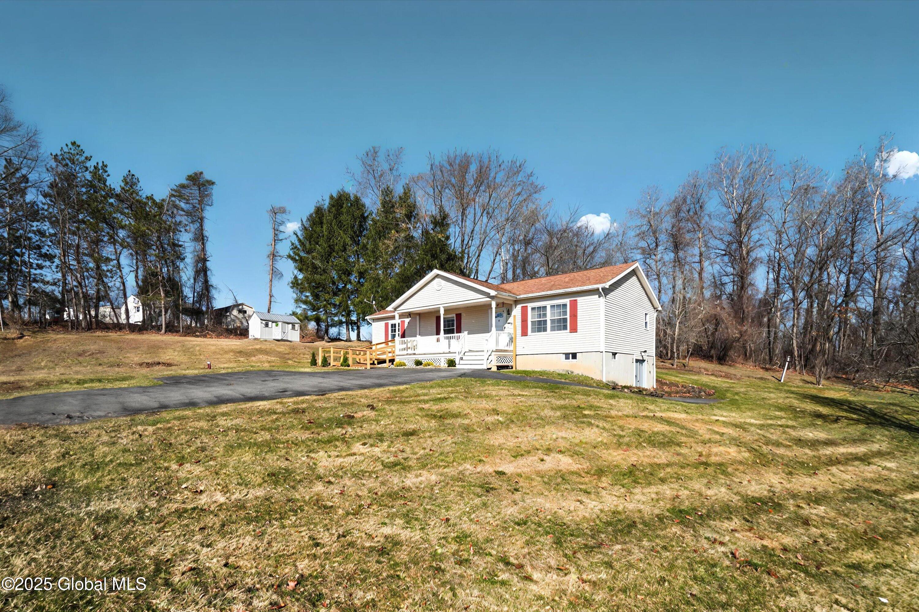 39 Vosburgh Road Halfmoon, NY 12118 - Photo 4 of 44 50-39 Vosburgh Rd-3