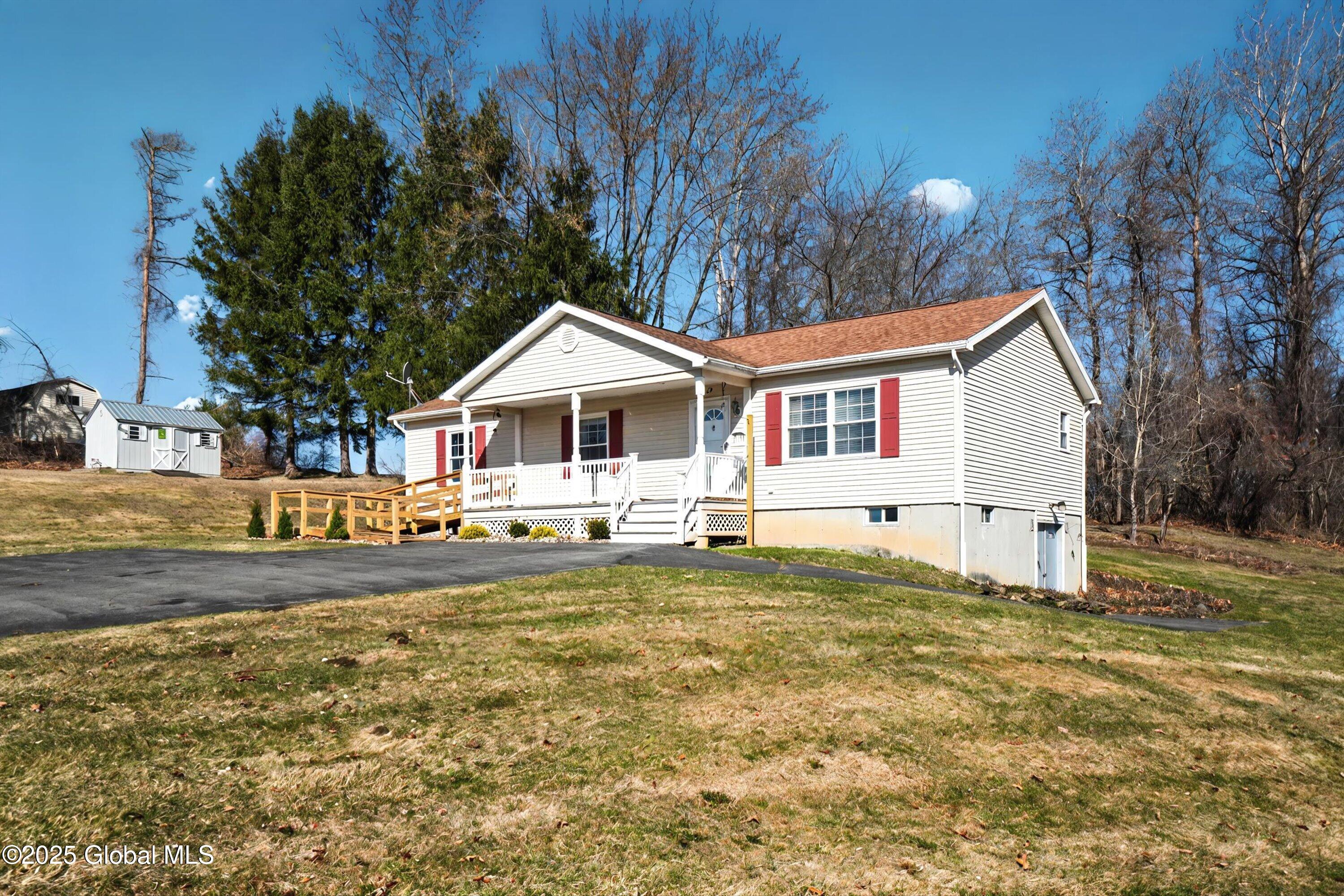 39 Vosburgh Road Halfmoon, NY 12118 - Photo 42 of 44 Vosburgh 10