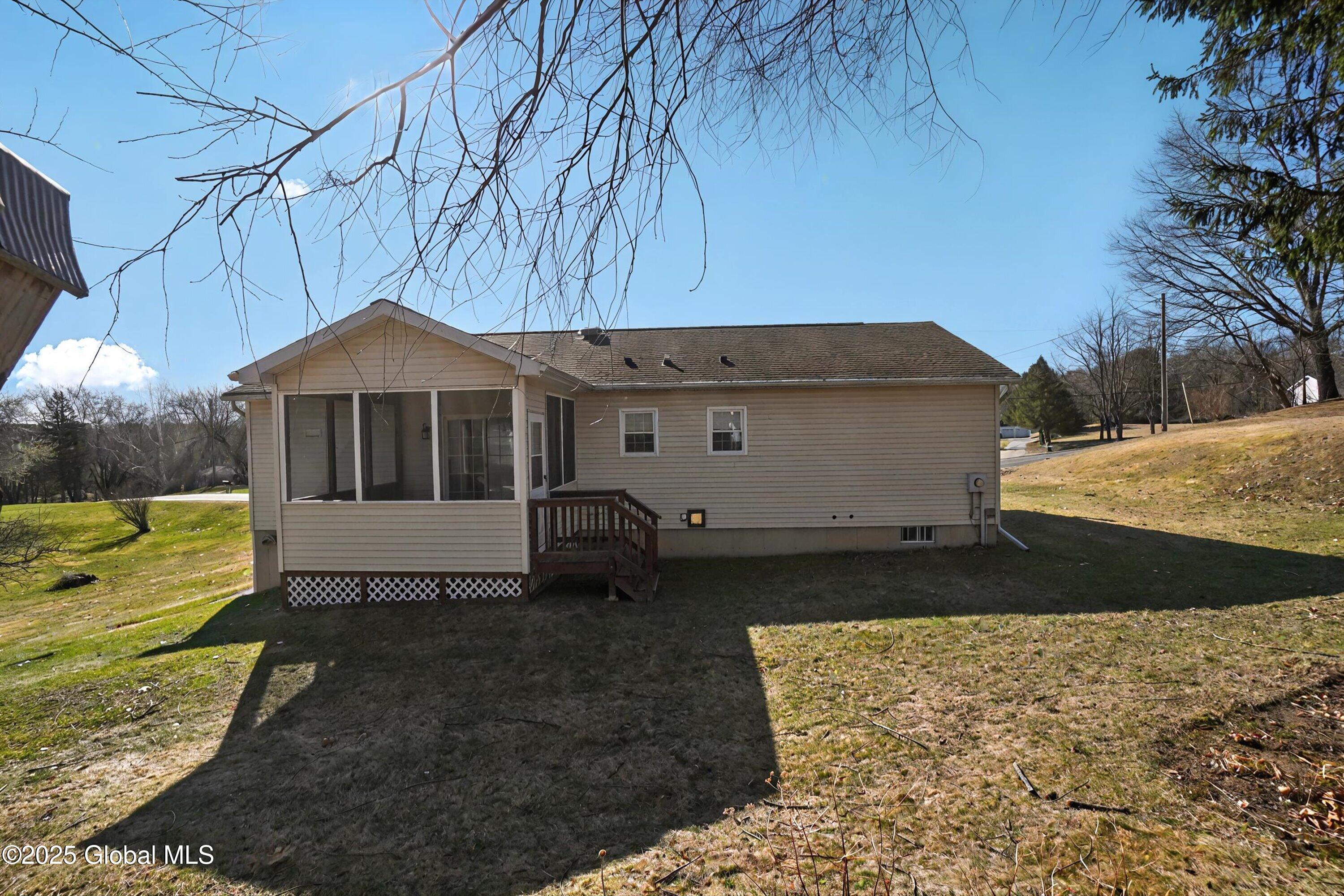 39 Vosburgh Road Halfmoon, NY 12118 - Photo 43 of 44 Vosburgh 13