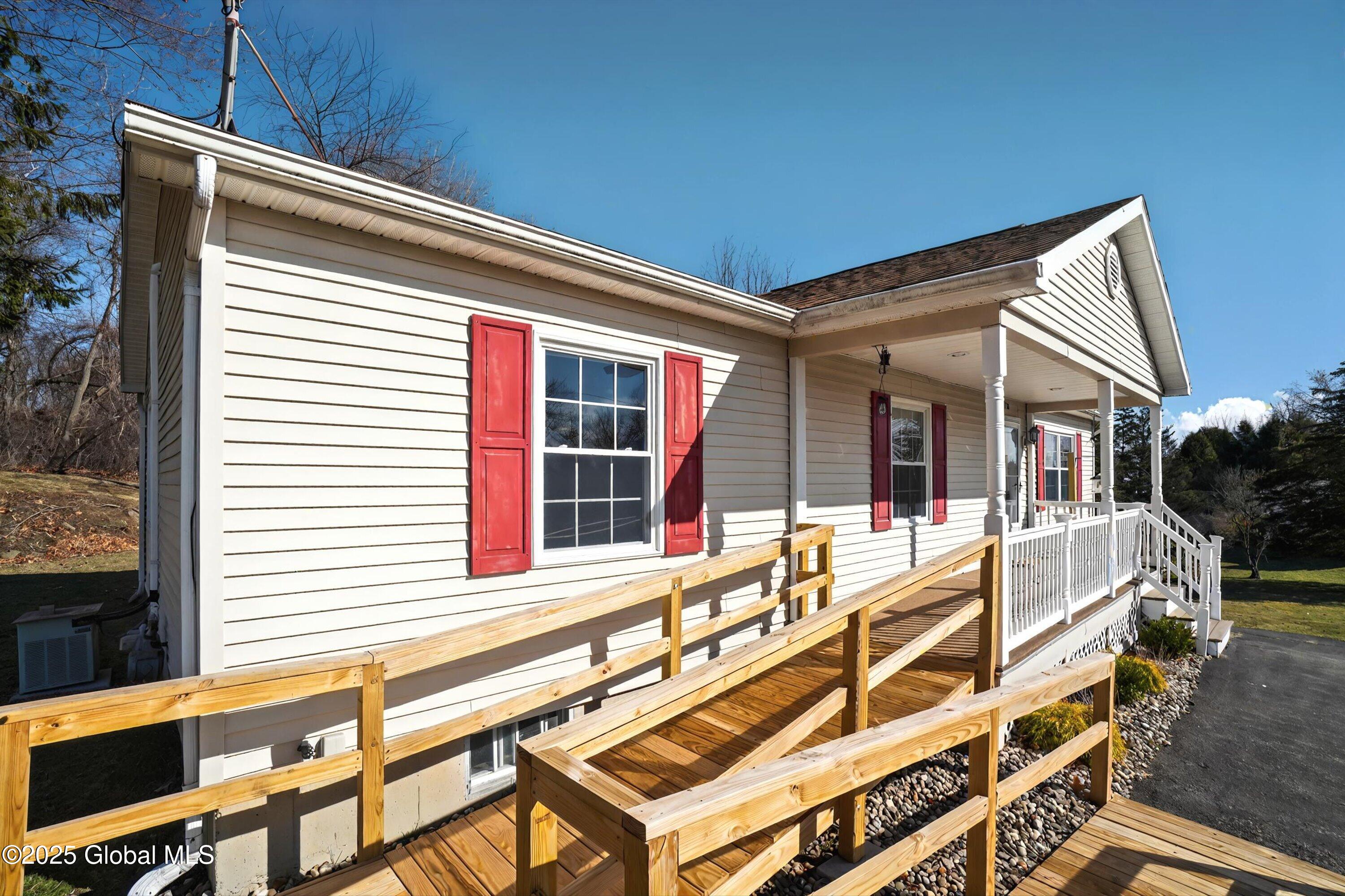 39 Vosburgh Road Halfmoon, NY 12118 - Photo 5 of 44 vosburgh 4