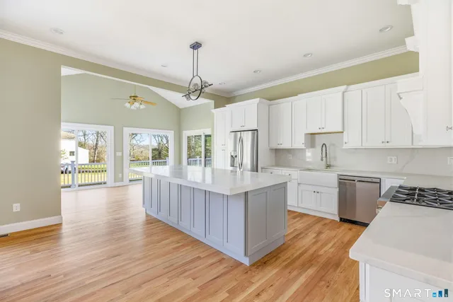 $1,275,000 | 106 C Comstock Hill Avenue, Norwalk, CT 06850