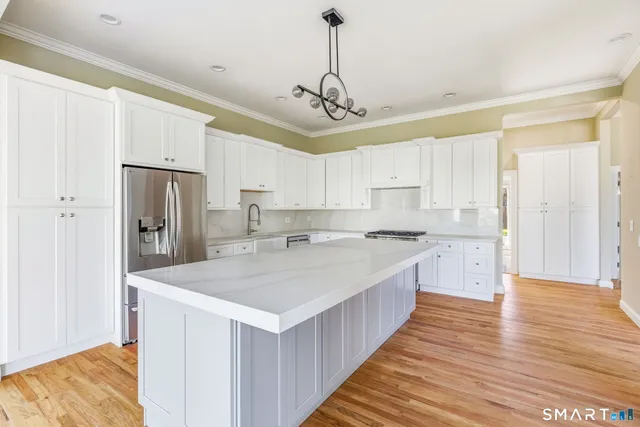 $1,275,000 | 106 C Comstock Hill Avenue, Norwalk, CT 06850