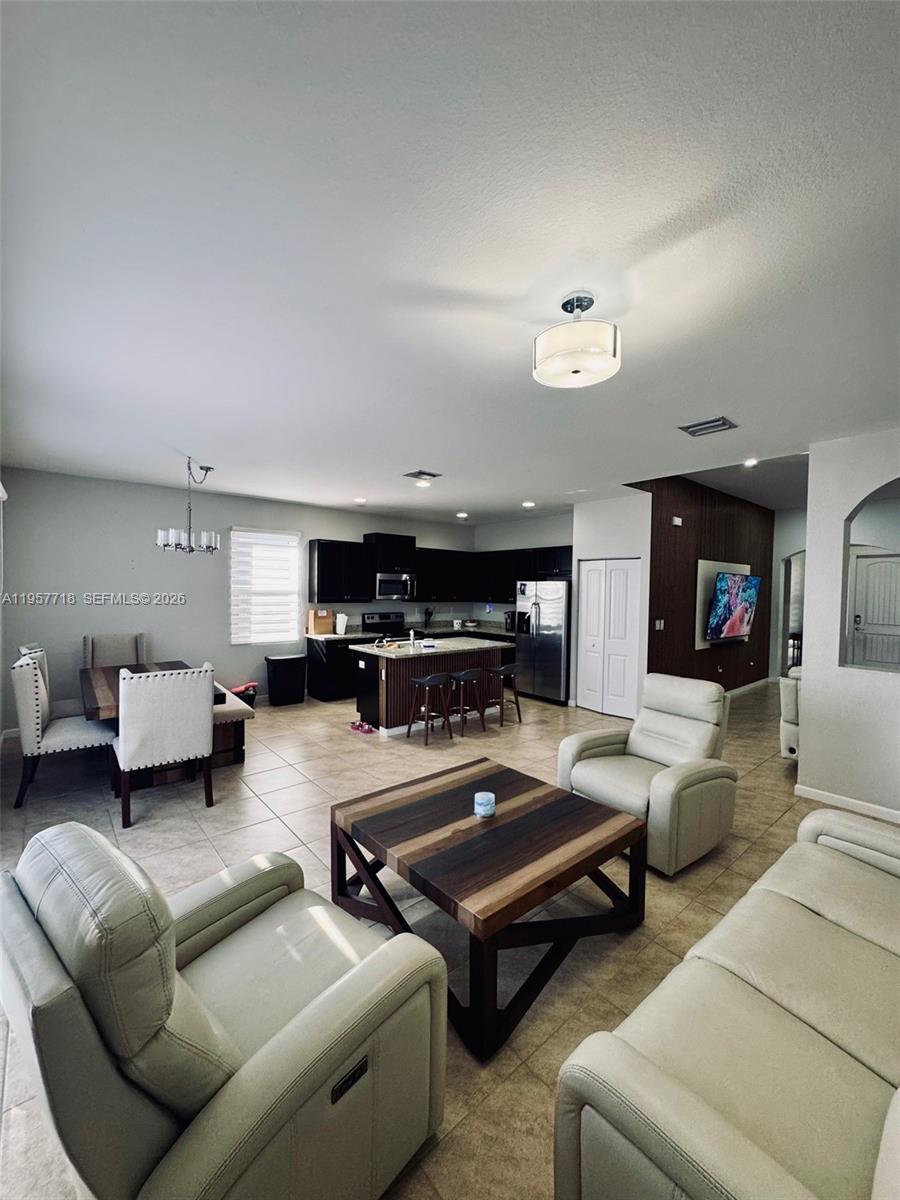 11866 Southwest 253rd Terrace Homestead, FL 33032 - Photo 4 of 10