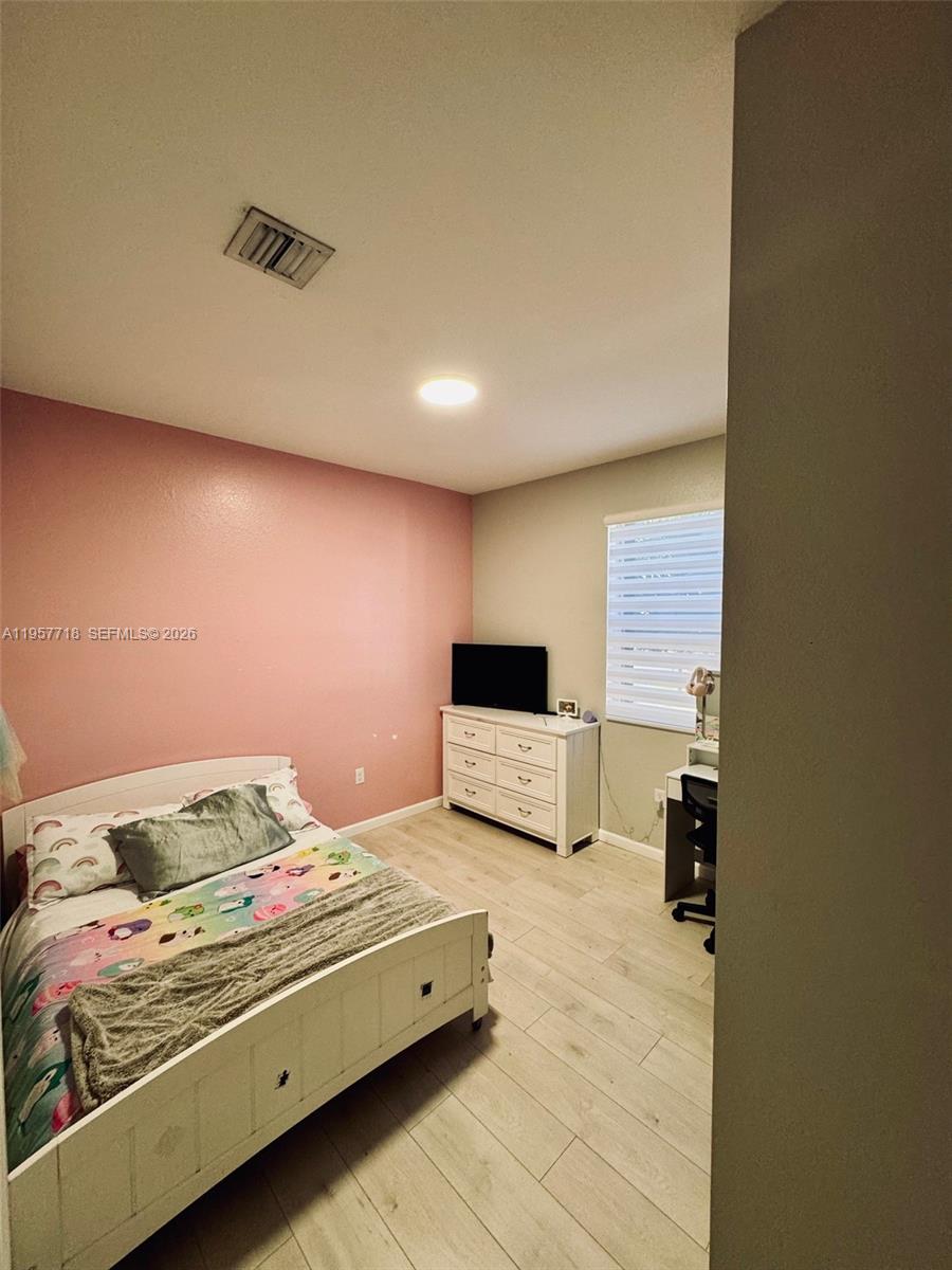 11866 Southwest 253rd Terrace Homestead, FL 33032 - Photo 7 of 10