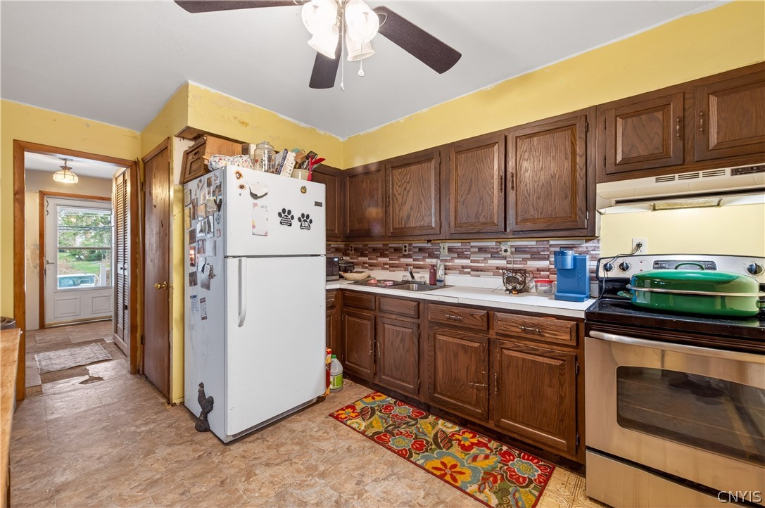 829 Oneida Street Fulton, NY 13069 - Photo 10 of 21