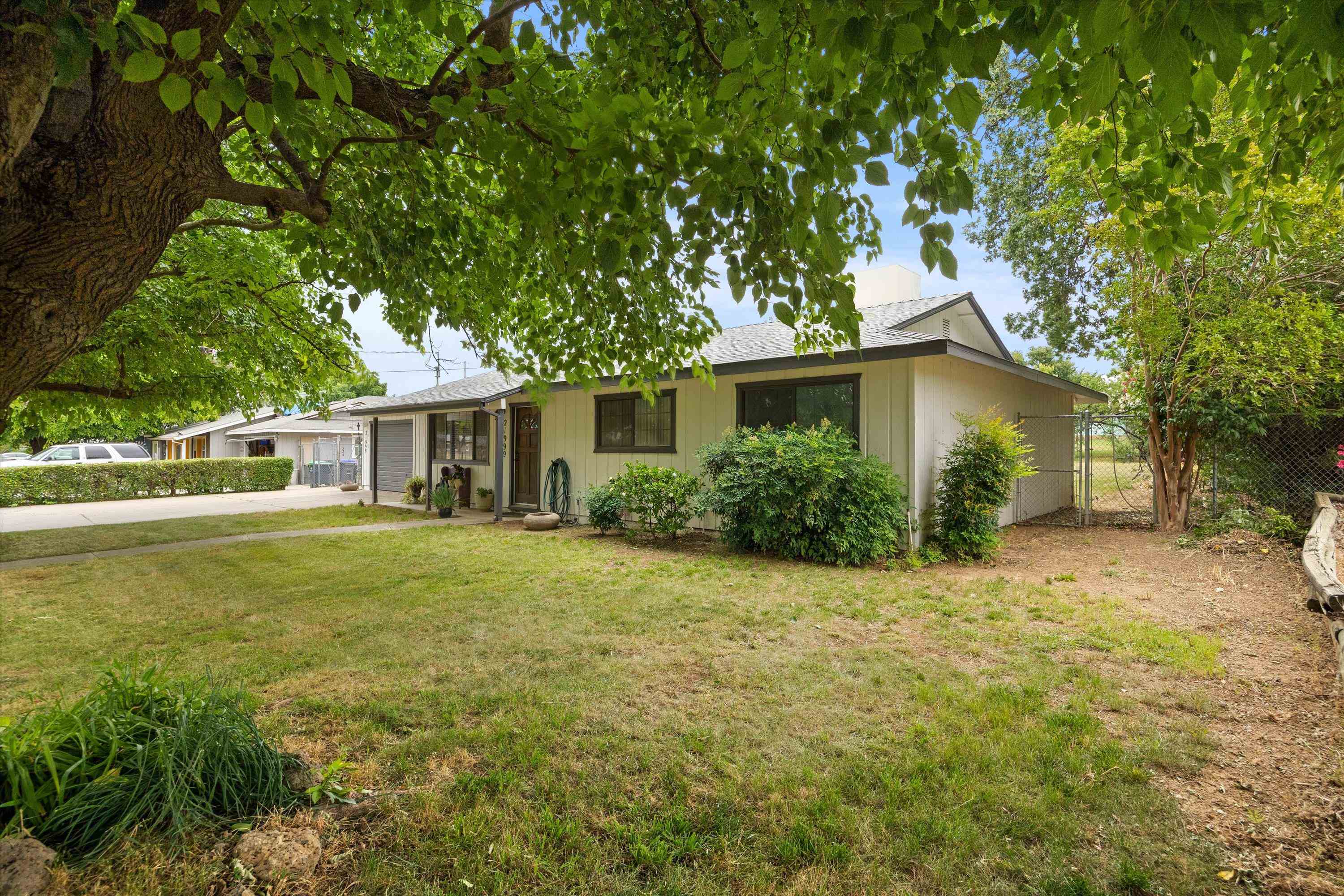 21999 Riverside Avenue Red Bluff, CA 96080 - Photo 3 of 30