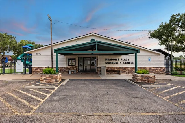 $365,000 | 11726 Dorrance Lane, Meadows Place, TX 77477