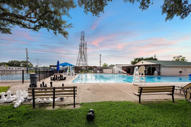$365,000 | 11726 Dorrance Lane, Meadows Place, TX 77477